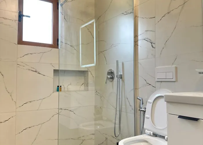 Cano Appartamento Sarandë