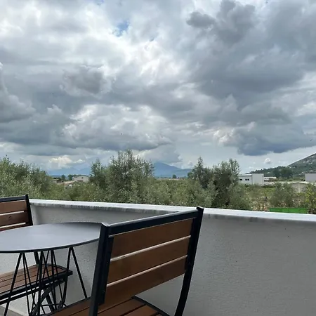 Cano Apartment