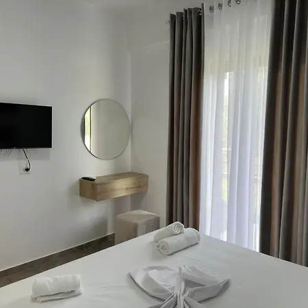 Cano * Sarandë