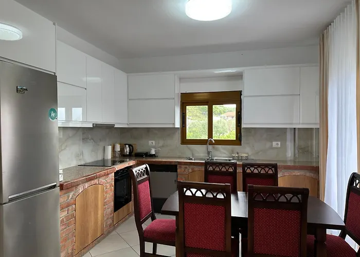 Cano Apartment Sarandë